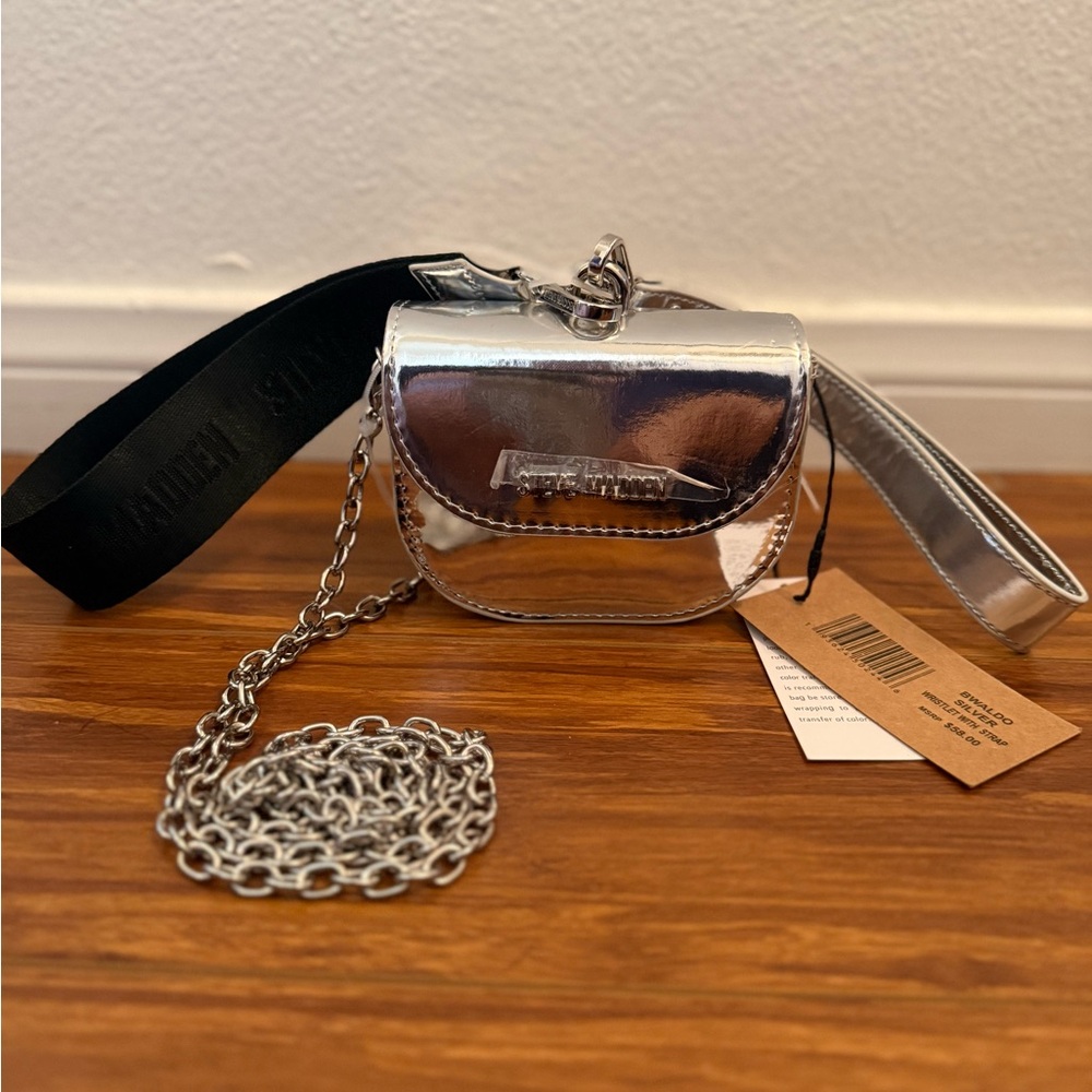 NWT Steve Madden Wristlet Bwaldo bag - Silver